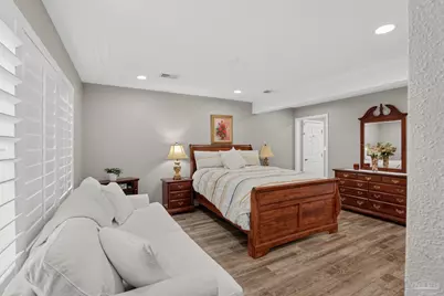 1834 W Smugglers Cove Dr #0, Gulf Breeze, FL 32563 - Photo 20