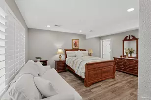1834 W Smugglers Cove Dr, Gulf Breeze, FL 32563 - Photo 20