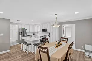 1834 W Smugglers Cove Dr, Gulf Breeze, FL 32563 - Photo 18