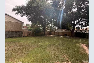 4188 Aqua Vista Dr, Pensacola, FL 32504 - Photo 4