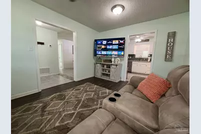 5631 Galvez Rd, Pensacola, FL 32507 - Photo 6