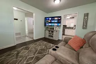 5631 Galvez Rd, Pensacola, FL 32507 - Photo 6
