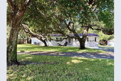 5631 Galvez Rd, Pensacola, FL 32507 - Photo 2