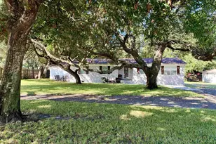 5631 Galvez Rd, Pensacola, FL 32507 - Photo 2