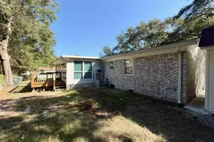 5631 Galvez Rd, Pensacola, FL 32507 - Photo 36