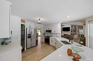 9820 Bridlewood Rd, Pensacola, FL 32526 - Photo 46