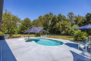 9820 Bridlewood Rd, Pensacola, FL 32526 - Photo 16
