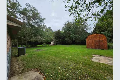 2014 Woodbury Dr, Cantonment, FL 32533 - Photo 2