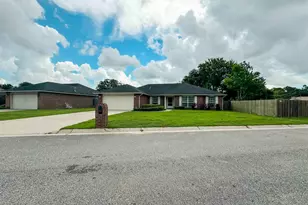1240 Benning Pl, Pensacola, FL 32506 - Photo 2