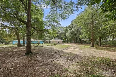 2040 E Roberts Rd, Pensacola, FL 32534 - Photo 10