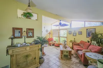 3495 Seabreeze Dr, Pensacola, FL 32503 - Photo 16