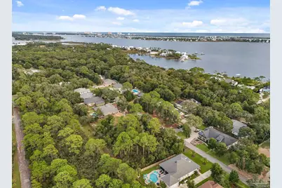 16560 Innerarity Pt Rd, Pensacola, FL 32507 - Photo 12
