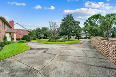 1351 Players Club Cir, Gulf Breeze, FL 32563 - Photo 60