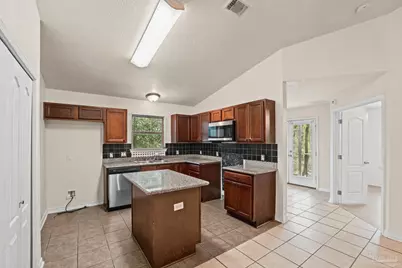 1344 Longbranch Dr, Cantonment, FL 32533 - Photo 8