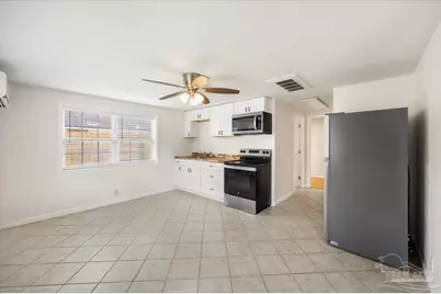 415 Colbert Ave #B, Pensacola, FL 32507 - Photo 2