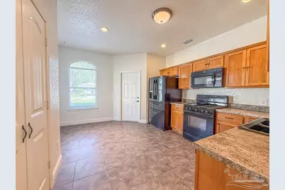 6021 Champion Oaks Dr, Pensacola, FL 32526 - Photo 4