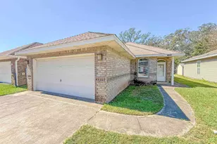 6021 Champion Oaks Dr, Pensacola, FL 32526 - Photo 1