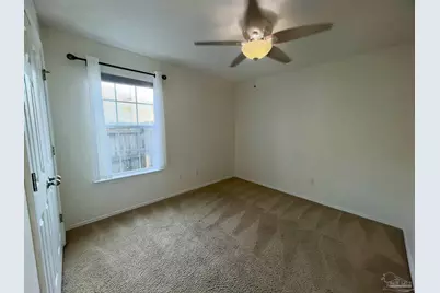 2464 Gulf Breeze Ave, Pensacola, FL 32507 - Photo 8