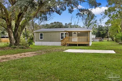 4945 Helton Ln, Pensacola, FL 32526 - Photo 2
