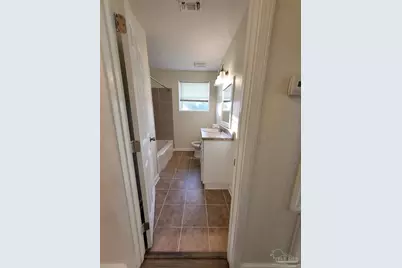 3200 Bayou Dr, Pensacola, FL 32505 - Photo 10