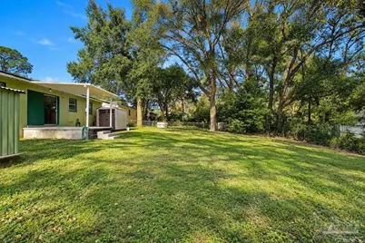 913 Lagoon Dr, Pensacola, FL 32505 - Photo 10