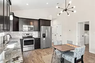 701 W Avery St, Pensacola, FL 32501 - Photo 4