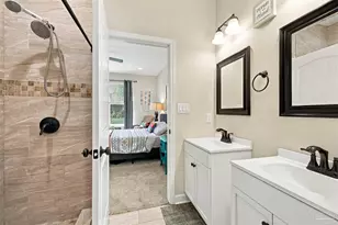 701 W Avery St, Pensacola, FL 32501 - Photo 12