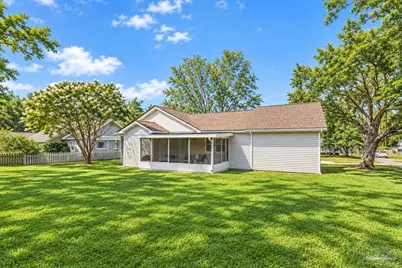 4827 Birchwood Pl, Pensacola, FL 32503 - Photo 2