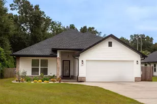 387 Hancock Ln, Pensacola, FL 32503 - Photo 1