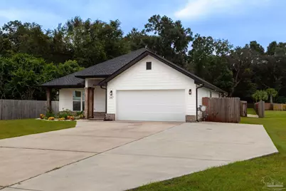 387 Hancock Ln, Pensacola, FL 32503 - Photo 2