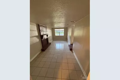 909 Cranbrook Ave, Pensacola, FL 32505 - Photo 2