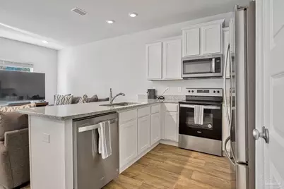 1525 Farragut Way, Pensacola, FL 32534 - Photo 2