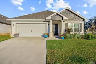 4706 Majestic Palm St, Milton, FL 32571 - Photo 1