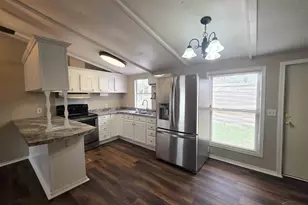 8676 Sharon Ln, Pensacola, FL 32526 - Photo 8
