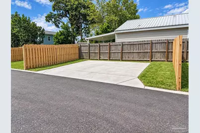 410 W Wright St #A & B, Pensacola, FL 32501 - Photo 8
