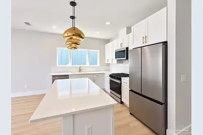 410 W Wright St #A & B, Pensacola, FL 32501 - Photo 6