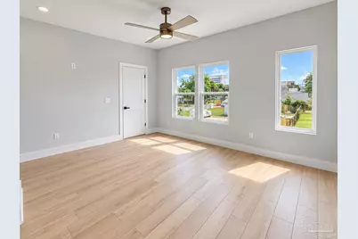 410 W Wright St #A & B, Pensacola, FL 32501 - Photo 12