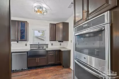 118 N F St, Pensacola, FL 32502 - Photo 8