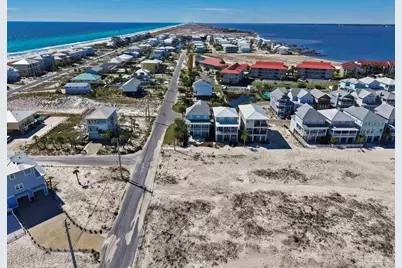 1410 Seaside Cir, Navarre Beach, FL 32566 - Photo 2