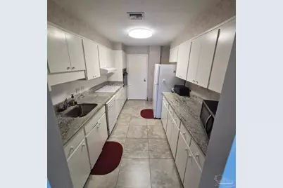 825 Bayshore Dr #204, Pensacola, FL 32507 - Photo 4