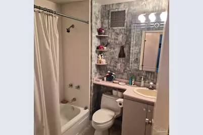 825 Bayshore Dr #204, Pensacola, FL 32507 - Photo 6