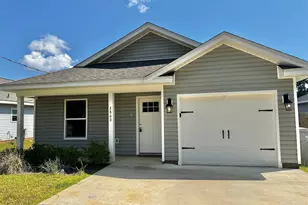 2860 N 24th Ave, Milton, FL 32583 - Photo 1