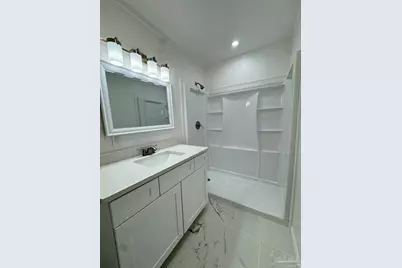 82 S Garfield Dr, Pensacola, FL 32506 - Photo 12