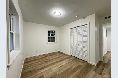 82 S Garfield Dr, Pensacola, FL 32506 - Photo 10