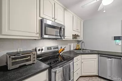 4655 Durham Dr, Pensacola, FL 32526 - Photo 14