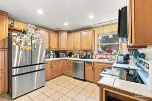 7813 Lenora Ct, Pensacola, FL 32526 - Photo 10