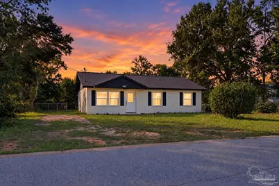 5403 Kee Memorial Dr, Pensacola, FL 32507 - Photo 1