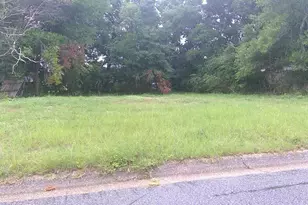 1014 W Webster Dr, Pensacola, FL 32505 - Photo 1