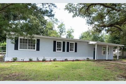 118 Marine Dr, Pensacola, FL 32507 - Photo 1