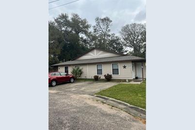 618 & 622 Woodsman Dr, Pensacola, FL 32506 - Photo 1